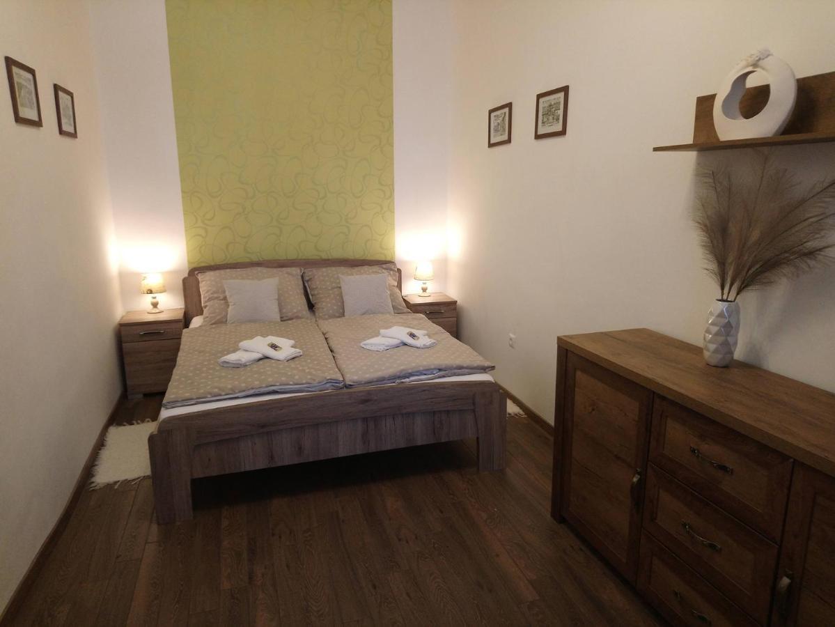 Dolina Apartment *